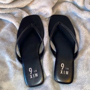 **BRAND NEW** ASOS flats. Brand- Mix no. 6 Size: 8 Womens.